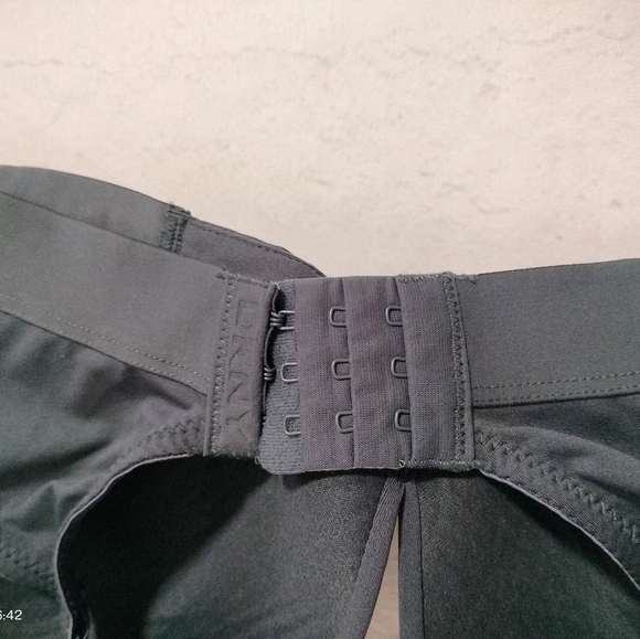 DKNY Women's Gray Bra Wireless Sz Large Comfort - Picture 6 of 7